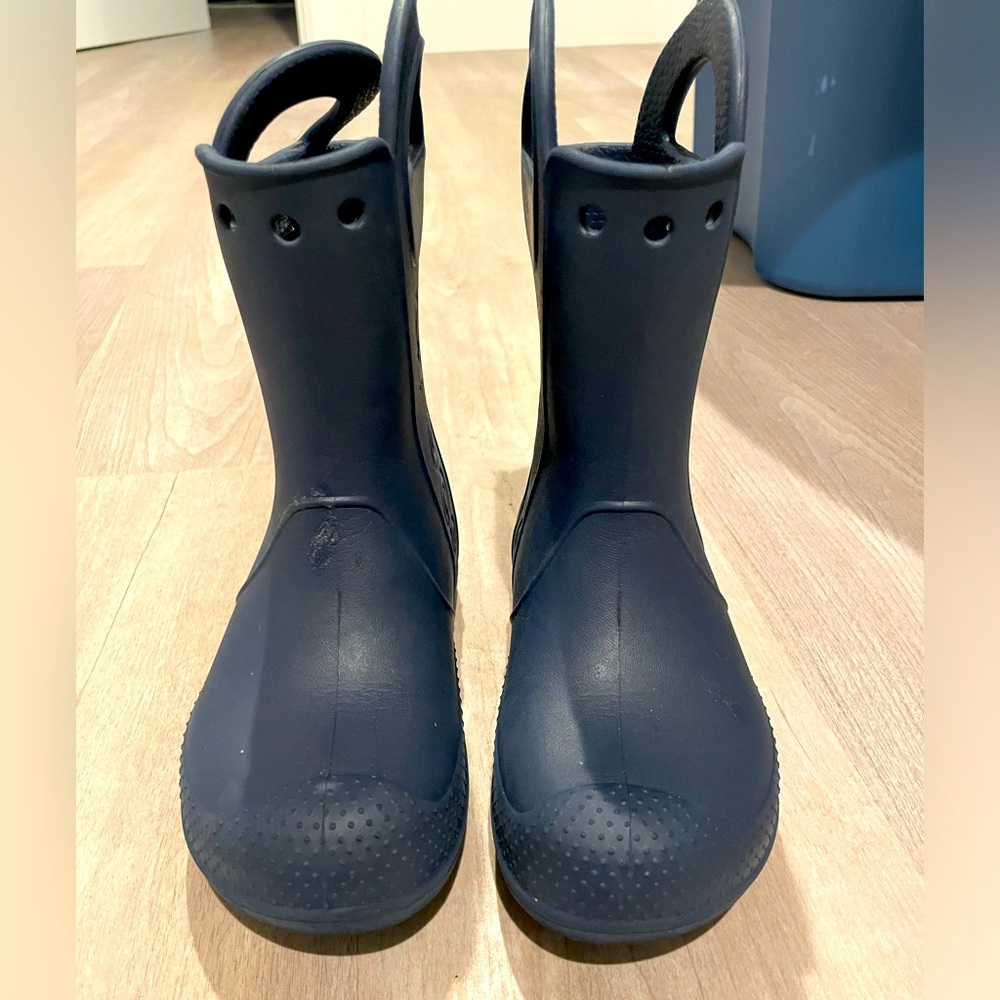 Kids size 13 crocs rain boots